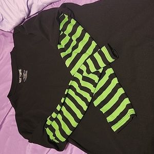 Hot topic long sleeved shirt